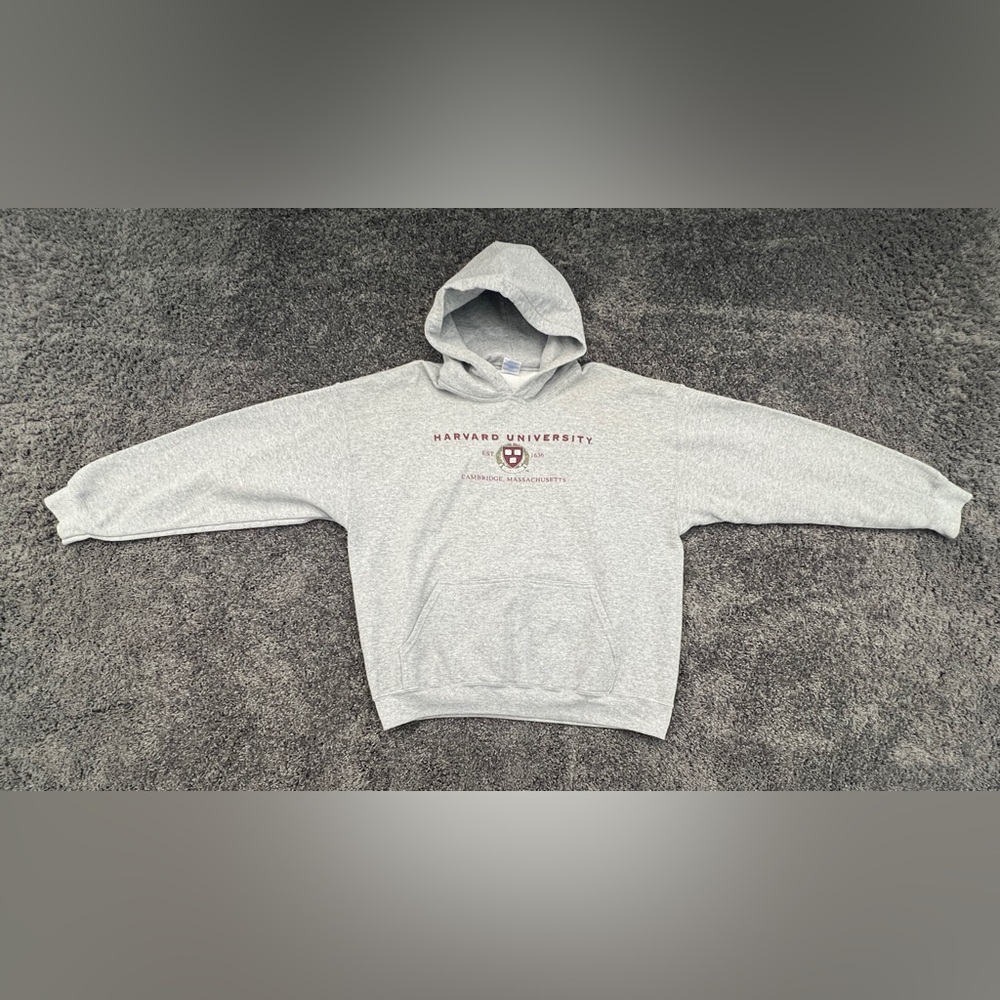 Harvard University Hoodie Men’s XL Gildan Heavy Blend Sweatshirt Gray Logo NCAA